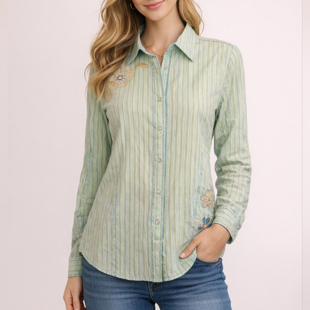 Vtg TWENTY X Striped Floral Embroidered Western Rodeo Snap Shirt
